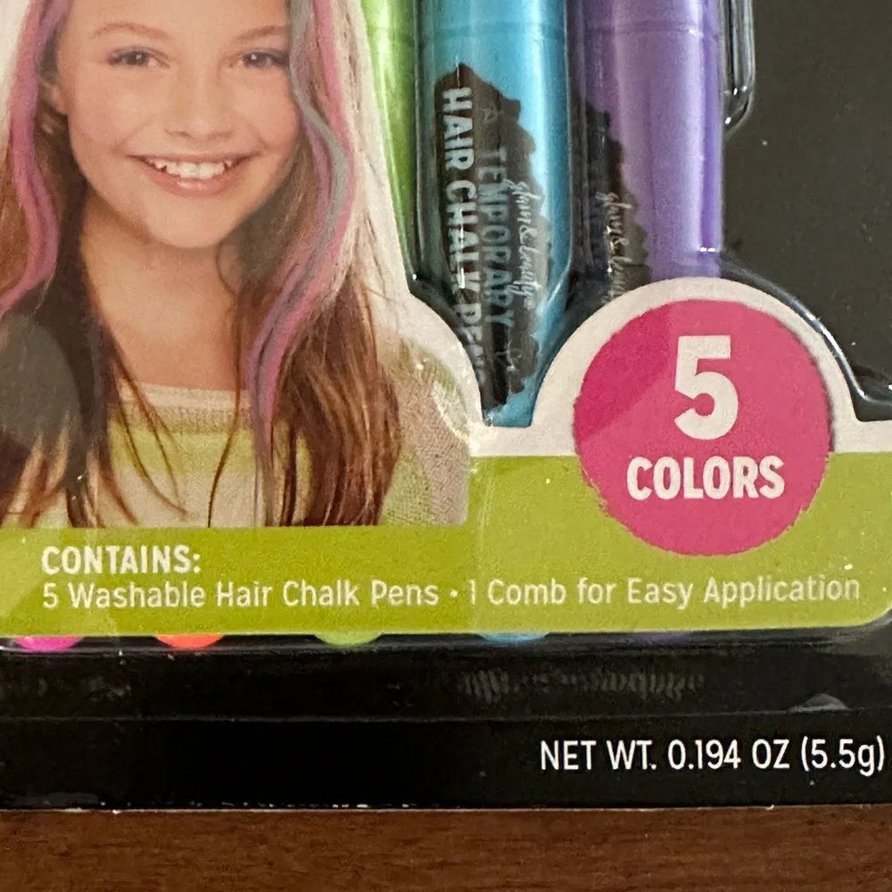 🌵3/$15 glam & beauty Temporary Hair chalk pens with comb (see description)